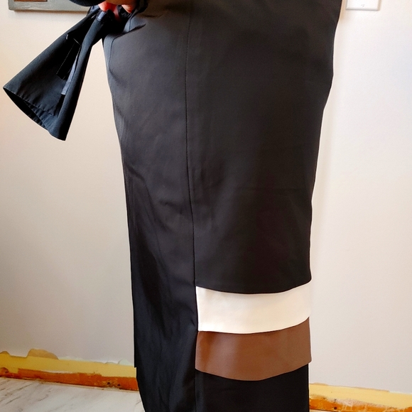 Gorgeous pencil skirt, worn once if at all. - Picture 5 of 7